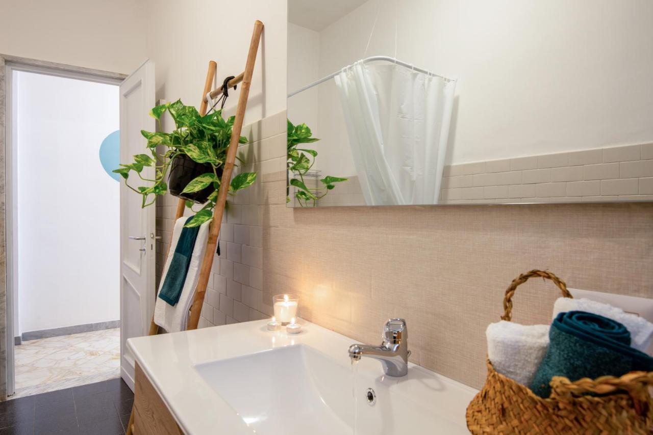 [Central Station] Elegant Apartment Bari Extérieur photo